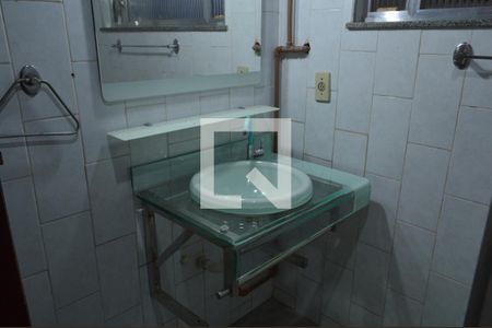 Banheiro de apartamento à venda com 3 quartos, 180m² em Tanque, Rio de Janeiro