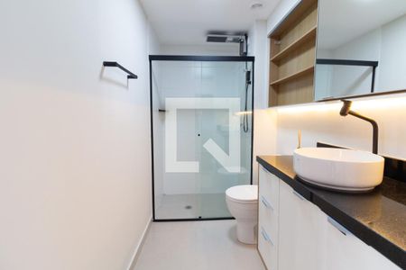 Banheiro de apartamento à venda com 1 quarto, 27m² em Vila Butantã, São Paulo