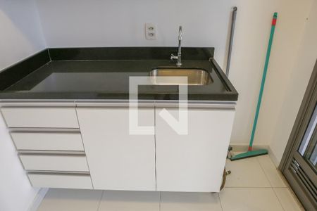 Cozinha de apartamento para alugar com 1 quarto, 67m² em Pinheiros, São Paulo