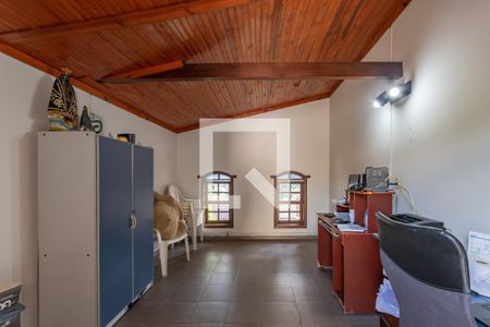 Escritório de casa à venda com 3 quartos, 360m² em Candelária, Belo Horizonte