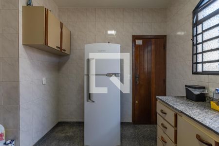Cozinha de casa à venda com 3 quartos, 360m² em Candelária, Belo Horizonte