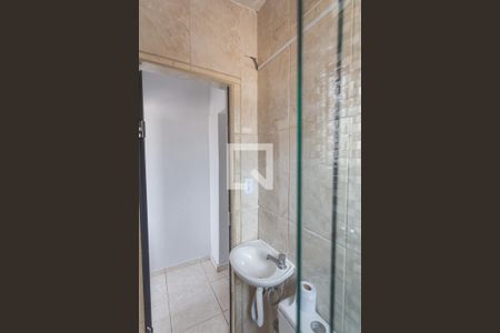 Banheiro Social de kitnet/studio para alugar com 1 quarto, 60m² em Bom Jesus, Belo Horizonte