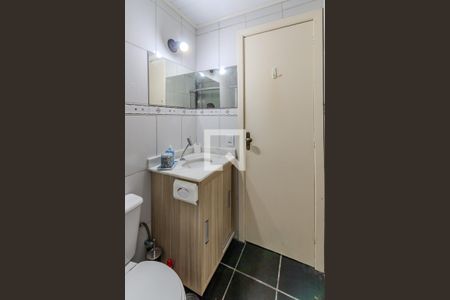 Banheiro de apartamento para alugar com 2 quartos, 65m² em Camaquã, Porto Alegre
