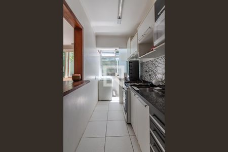 Cozinha de apartamento para alugar com 2 quartos, 65m² em Camaquã, Porto Alegre