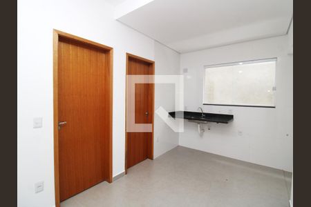 Cozinha de apartamento para alugar com 2 quartos, 42m² em Parque Mandaqui, São Paulo