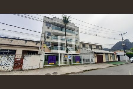 Fachada de apartamento à venda com 2 quartos, 60m² em Curicica, Rio de Janeiro