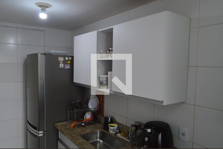 Cozinha de apartamento à venda com 2 quartos, 60m² em Curicica, Rio de Janeiro