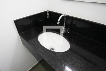 Lavabo de apartamento para alugar com 1 quarto, 65m² em Vila Olímpia, São Paulo