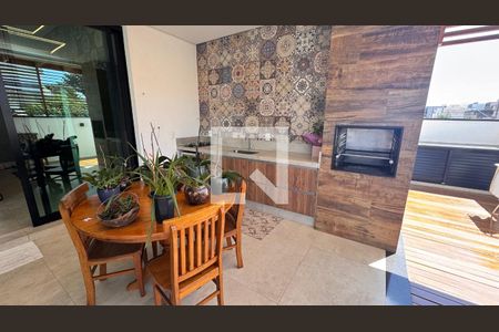 Área gourmet de casa à venda com 3 quartos, 225m² em Jardim Ipaussurama, Campinas