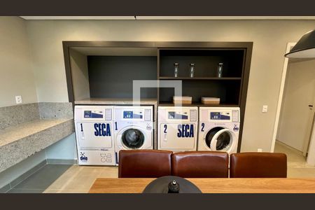 Lavanderia de kitnet/studio para alugar com 1 quarto, 28m² em Pinheiros, São Paulo