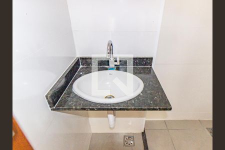 Banheiro de apartamento à venda com 2 quartos, 42m² em Vila Libanesa, São Paulo