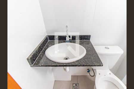 Banheiro de apartamento à venda com 2 quartos, 47m² em Vila Libanesa, São Paulo