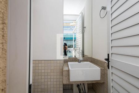 Lavabo de apartamento à venda com 2 quartos, 123m² em Bela Vista, São Paulo