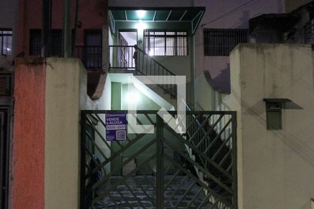 Fachada de casa à venda com 3 quartos, 105m² em Vila Bela, São Paulo