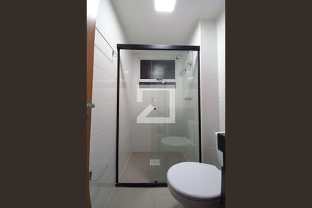 Banheiro de apartamento à venda com 2 quartos, 46m² em Parque da Figueira, Campinas