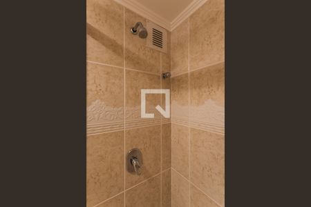 Banheiro de apartamento à venda com 2 quartos, 86m² em Três Figueiras, Porto Alegre
