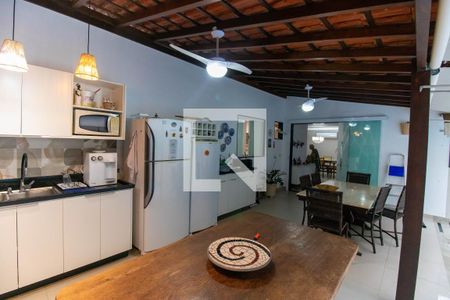Área externa de casa à venda com 5 quartos, 750m² em Serra Grande, Niterói