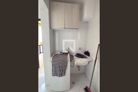 Área de Serviço de apartamento para alugar com 2 quartos, 233m² em Aviação, Praia Grande