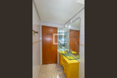 Banheiro de apartamento à venda com 1 quarto, 54m² em Nossa Senhora das Gracas, Canoas