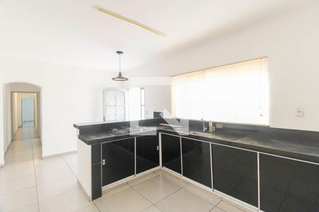 Cozinha de casa para alugar com 3 quartos, 120m² em Jardim Vera Cruz(zona Sul), São Paulo