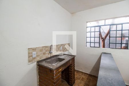 Cozinha de kitnet/studio para alugar com 1 quarto, 20m² em Parque Roseira, Carapicuíba