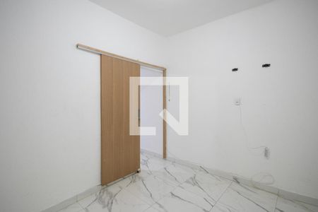 Quarto de casa para alugar com 1 quarto, 52m² em Vila Medeiros, São Paulo