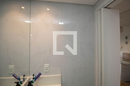 Banheiro da Suíte de apartamento para alugar com 2 quartos, 52m² em Carandiru, São Paulo