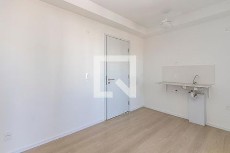 Sala/Cozinha de apartamento para alugar com 2 quartos, 30m² em Jardim Aeroporto, São Paulo