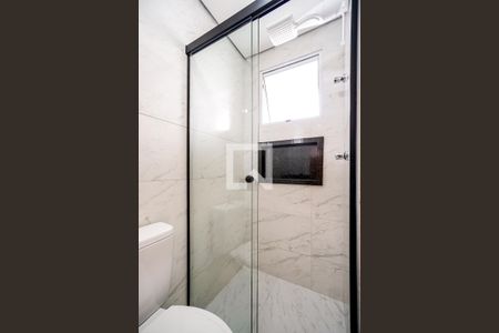 Banheiro de kitnet/studio para alugar com 1 quarto, 24m² em Vila Carrão, São Paulo