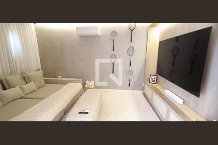 Sala de TV de apartamento à venda com 3 quartos, 247m² em Real Parque, São Paulo