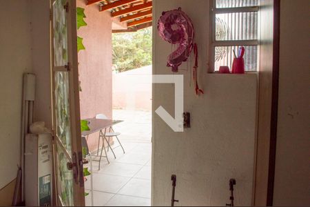 Corredor de casa para alugar com 3 quartos, 80m² em Jardim Santa Catarina, Sorocaba