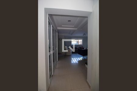 Corredor de casa à venda com 3 quartos, 300m² em Guarujá, Porto Alegre