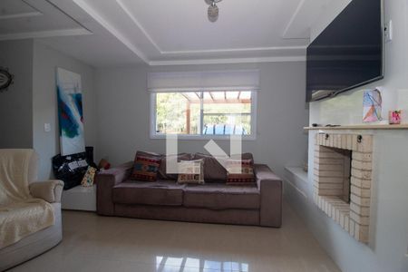 Sala de casa à venda com 3 quartos, 300m² em Guarujá, Porto Alegre