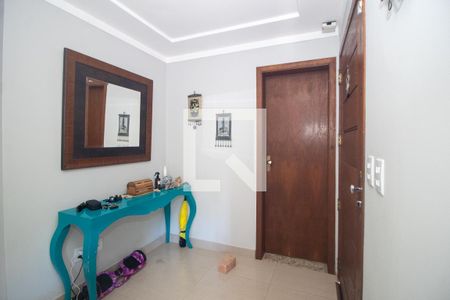 Sala de casa à venda com 3 quartos, 300m² em Guarujá, Porto Alegre