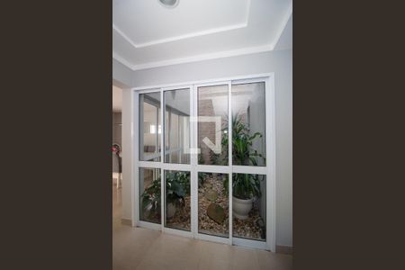 Corredor de casa à venda com 3 quartos, 300m² em Guarujá, Porto Alegre