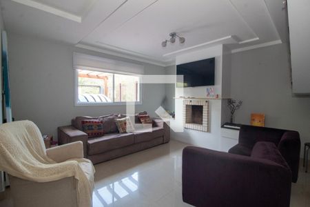 Sala de casa à venda com 3 quartos, 300m² em Guarujá, Porto Alegre