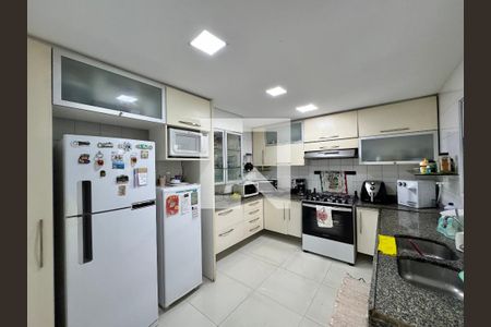 Cozinha de casa de condomínio à venda com 4 quartos, 168m² em Recreio dos Bandeirantes, Rio de Janeiro