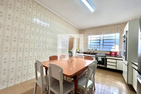 Cozinha de casa à venda com 4 quartos, 250m² em Cidade Domitila, São Paulo