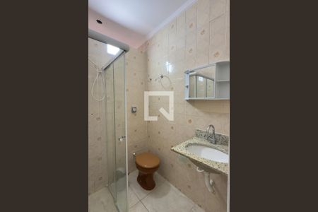 Banheiro de apartamento para alugar com 1 quarto, 52m² em Aviação, Praia Grande