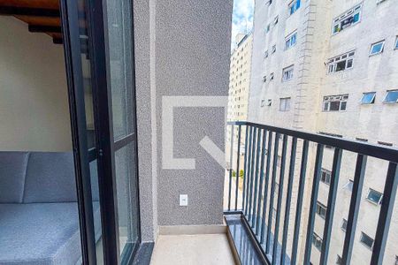 Varanda de kitnet/studio para alugar com 1 quarto, 41m² em Sumarezinho, São Paulo