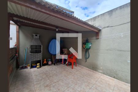 Quintal de casa à venda com 5 quartos, 300m² em Lauzane Paulista, São Paulo