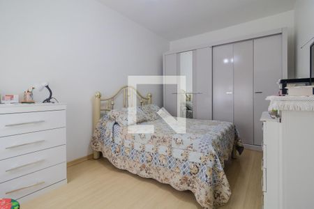 Quarto 2 de casa à venda com 3 quartos, 272m² em Medianeira, Porto Alegre