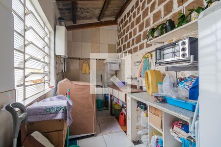 Quintal de casa à venda com 3 quartos, 272m² em Medianeira, Porto Alegre