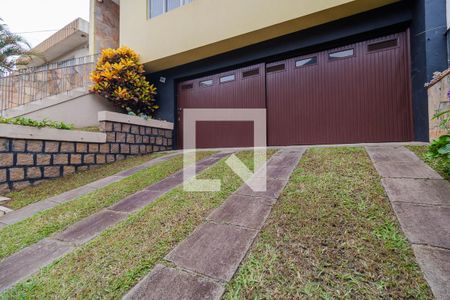 Garagem de casa à venda com 3 quartos, 272m² em Medianeira, Porto Alegre