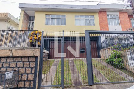 Fachada de casa à venda com 3 quartos, 272m² em Medianeira, Porto Alegre