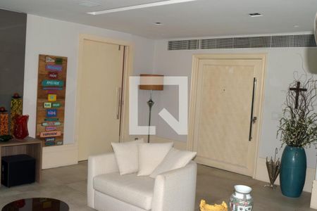Sala de apartamento à venda com 4 quartos, 830m² em Barra da Tijuca, Rio de Janeiro
