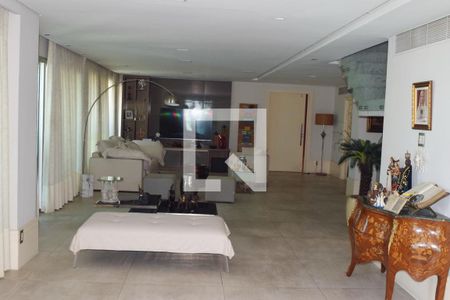 Sala de apartamento à venda com 4 quartos, 830m² em Barra da Tijuca, Rio de Janeiro