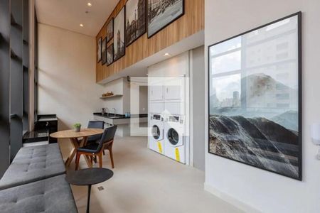 Apartamento à venda com 1 quarto, 25m² em Vila Cordeiro, São Paulo