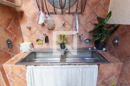 Área de Serviço de casa à venda com 3 quartos, 400m² em Santa Cruz, Belo Horizonte