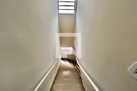 Escada de casa à venda com 5 quartos, 260m² em Vila Alexandria, São Paulo